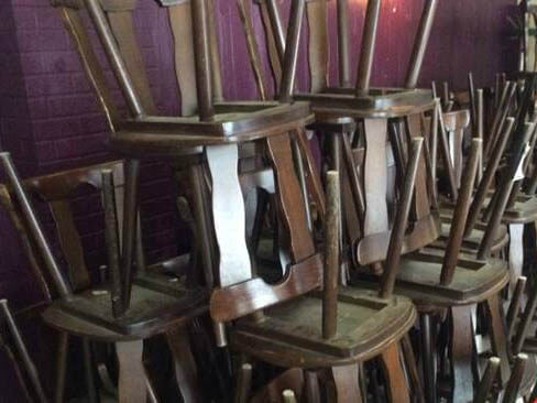 Cafestoelen - Bistro stoelen in massief hout