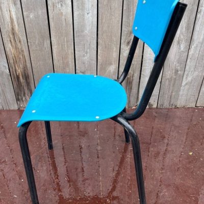 Meurop flash blauw C59 van de Pierre retro toppers inredning sillas stolar stuhl restaurang antikk industrialdesign vintage retro the good stuff factory