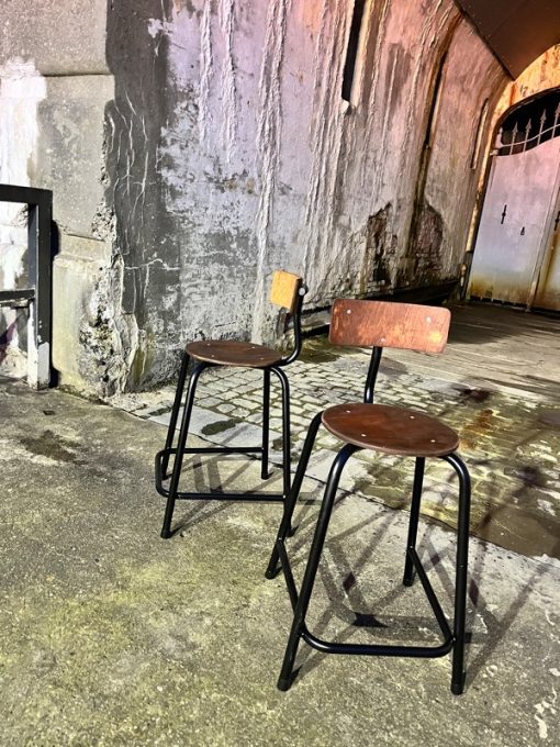stool tabouret black vintage retro ostalgie inredning stoel chair chaise sillas cadeira Good stuff factory