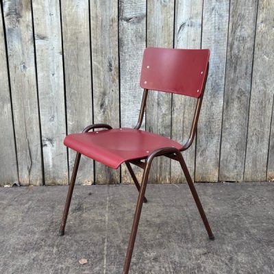 bordeaux wine canteen inredning horeca restaurang interiorforinspo vintage retro industrial chair chaise stoel sillas cadeira the good stuf factory