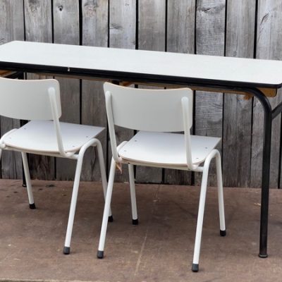 bureau re bel the good stuff factory belgium antikk inredning ostalgie stolar stuhl chaise sillas cadeira