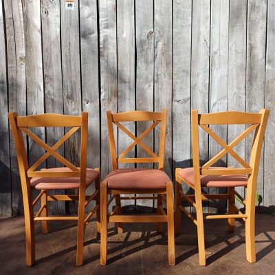lelijke eendjes stoelen horeca the good stuff factory re bel belgium vintage ostalgie inredning sillas cadeire stuhl stoel chaise inredning sustainable design