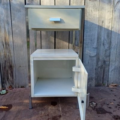 sixties kastje ré-bel the good stuff factory belgium ostalgie antikk inredning restaurang horeca hospitality si-ustainable design vintage