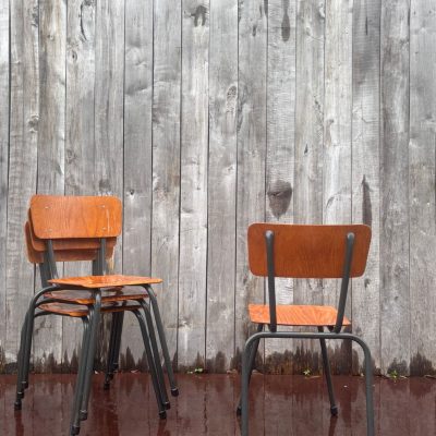 beaumont grijs re-bel the good stuff factory belgium antikk retro ostalgie industrial sillas chair stuhl chaise horeca restaurang inredning