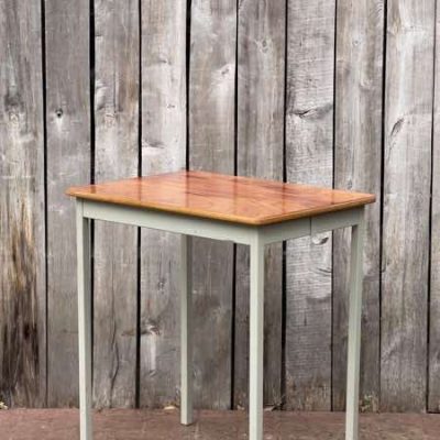 grey 2P table re-bel the good stuff factory retro design ostalgie vintage hospitality sillas tolar chaise tabouret